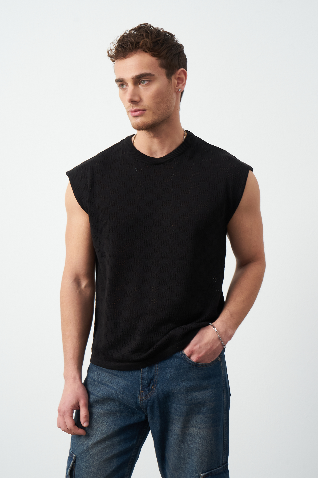 Patterned Oversized Sleeveless Knit Men's T-Shirt