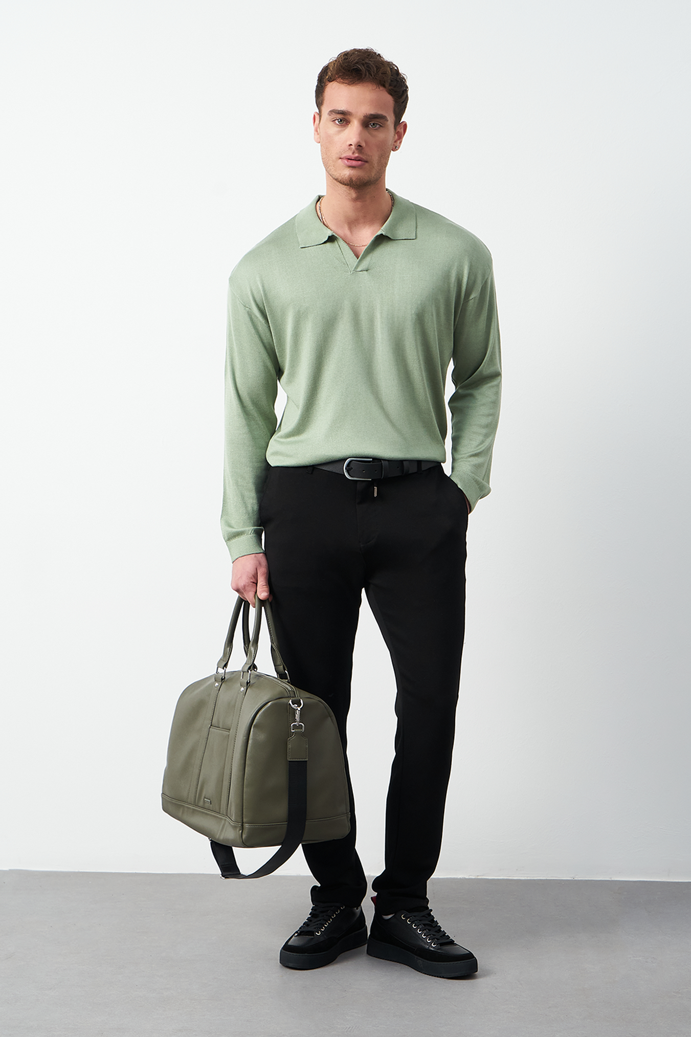 Long Sleeve Oversized Fine Knit Men’s Sweater