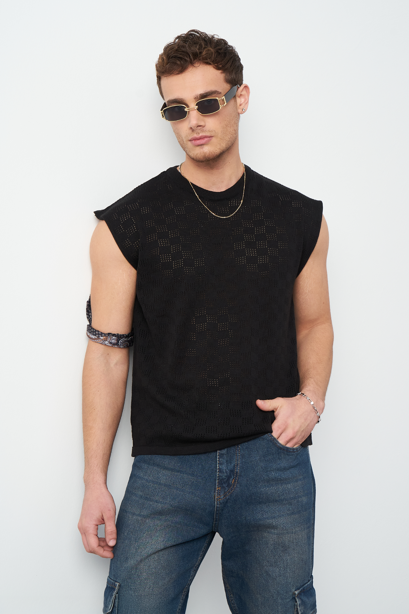 Patterned Oversized Sleeveless Knit Men's T-Shirt