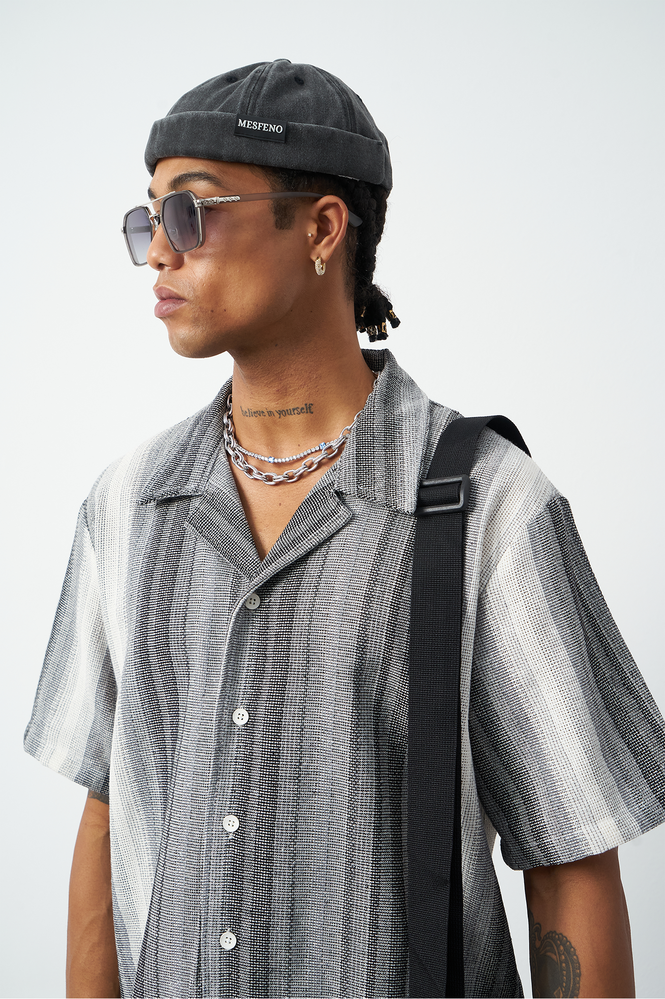 Side view gray oversized Cuban collar shirt, relaxed fit striped summer shirt for men