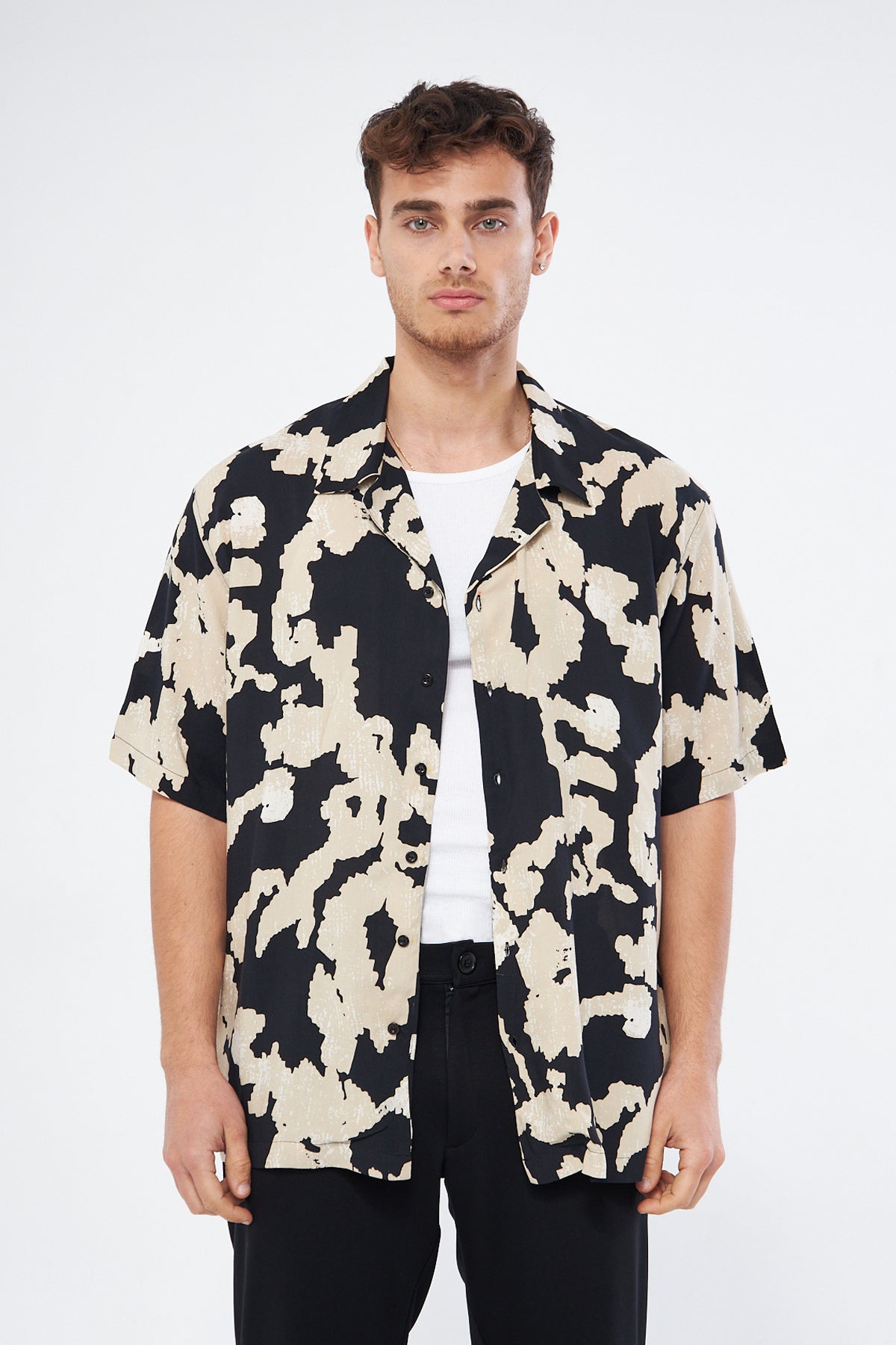 Back view casual button down shirt ecru print, oversized Cuban collar viscose fabric comfort