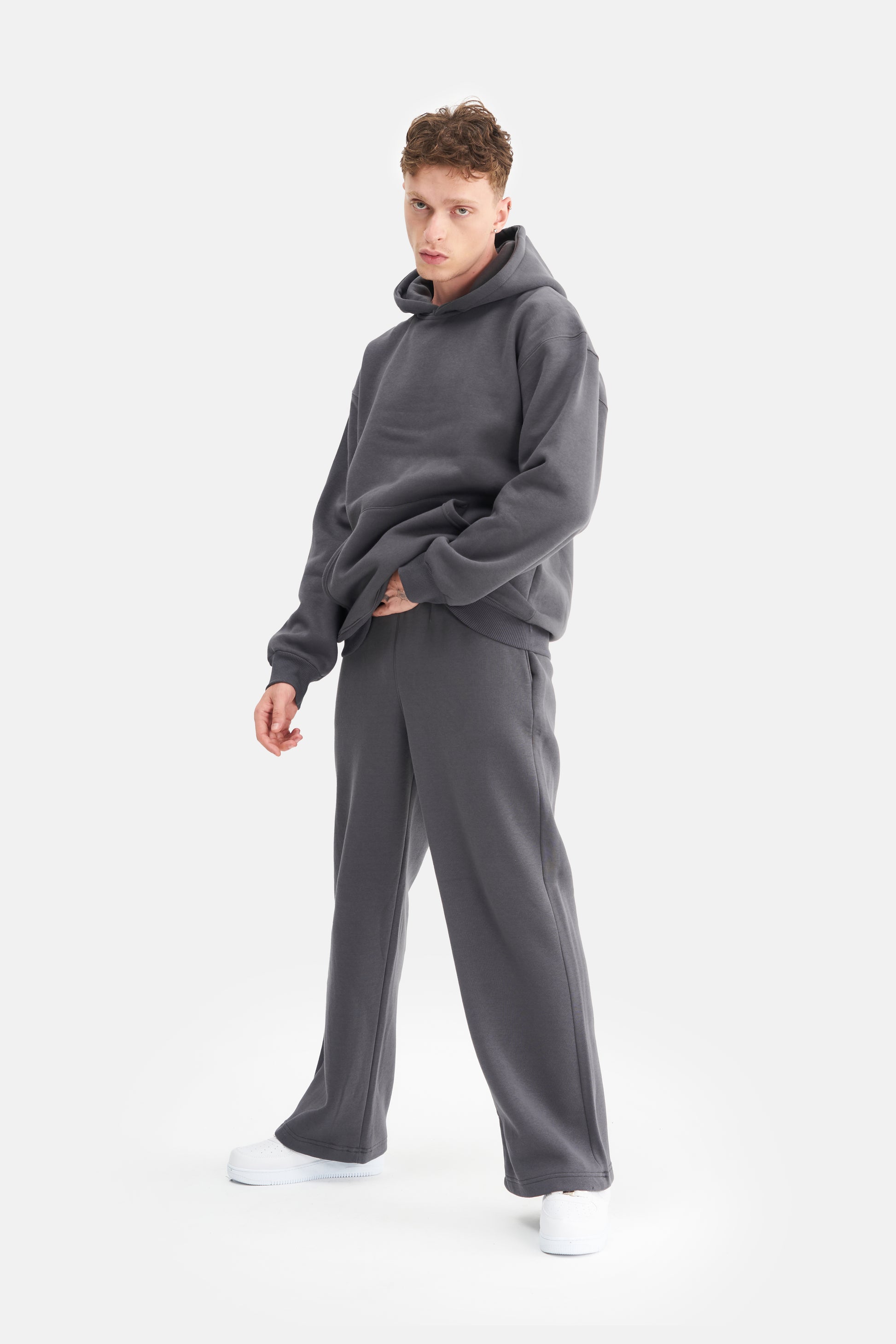 Mesfeno Men’s Elastic Waist Jogger Basic Baggy Pants