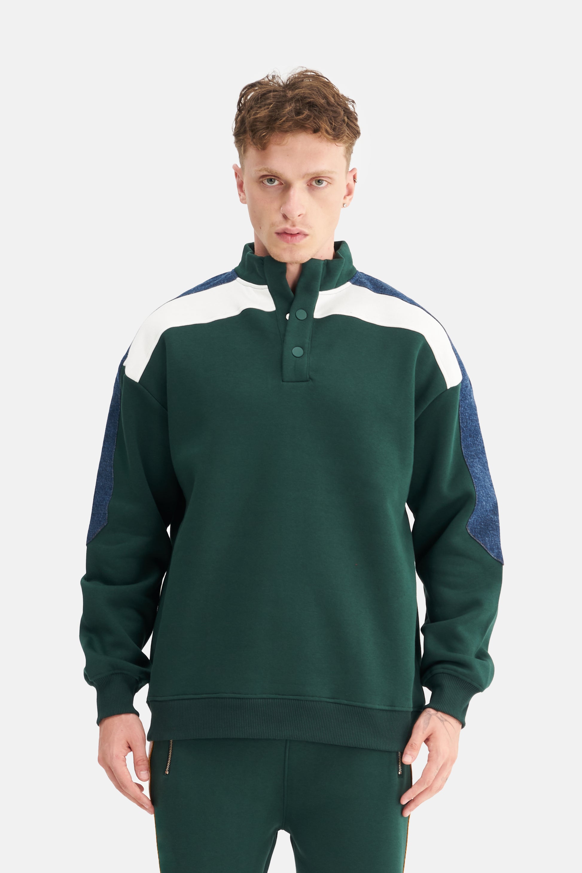 Mesfeno Men's Oversized Sweatshirt with Contrast Sleeve Detail