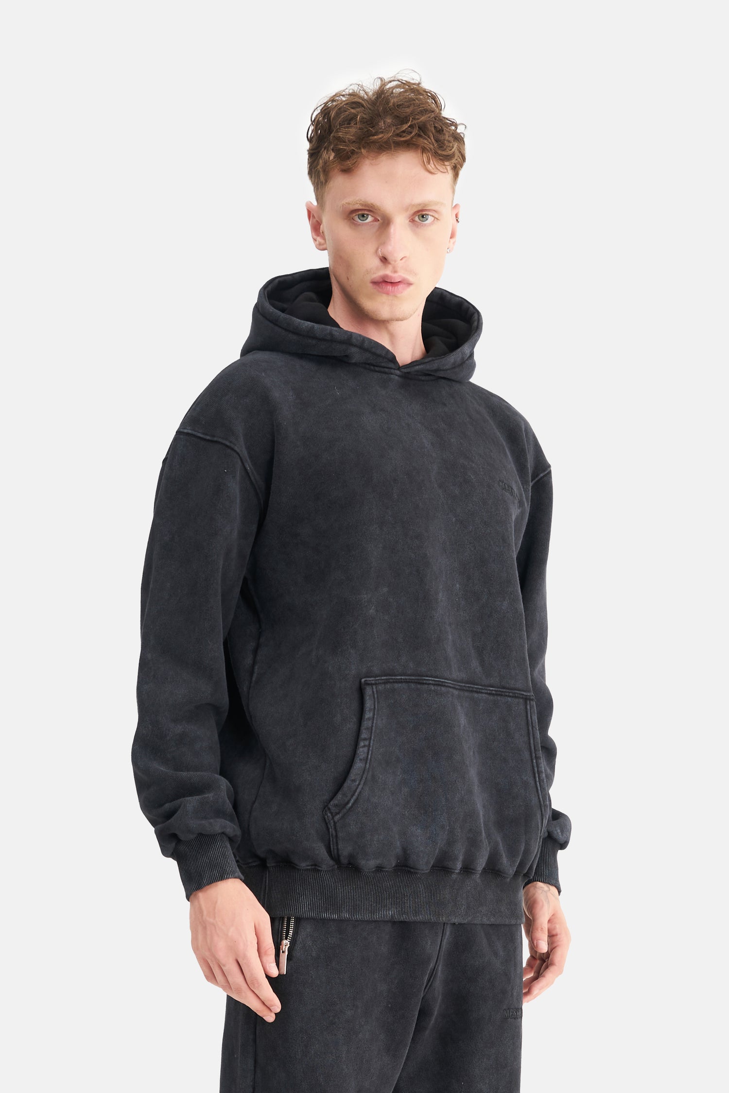 Mesfeno Men's Oversized Washed Embroidered Sweatshirt