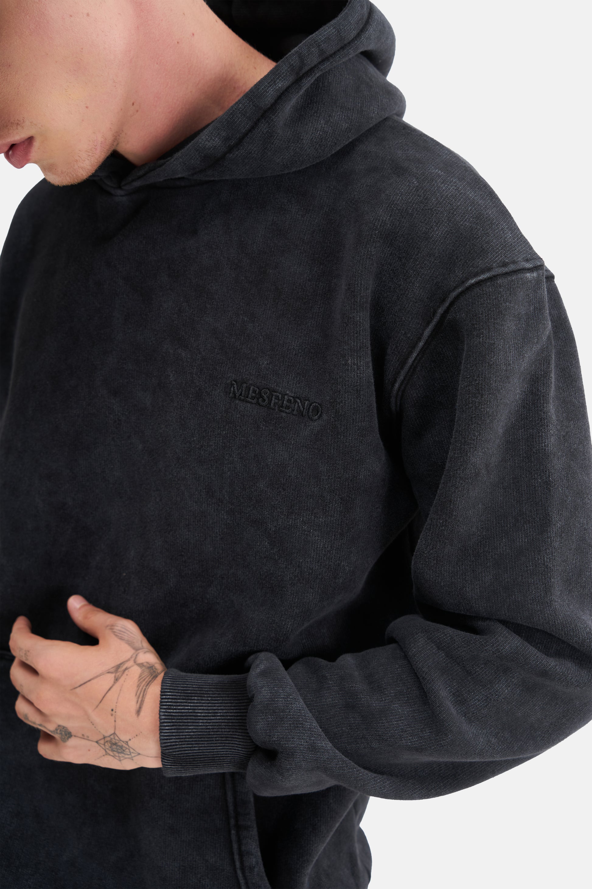 Mesfeno Men's Oversized Washed Embroidered Sweatshirt