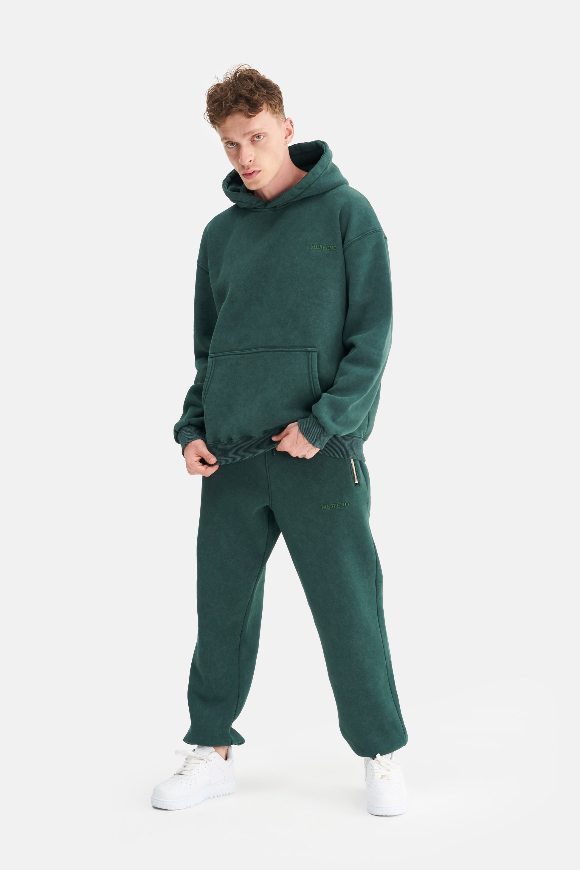 Mesfeno Men's Oversized Washed Embroidered Sweatshirt