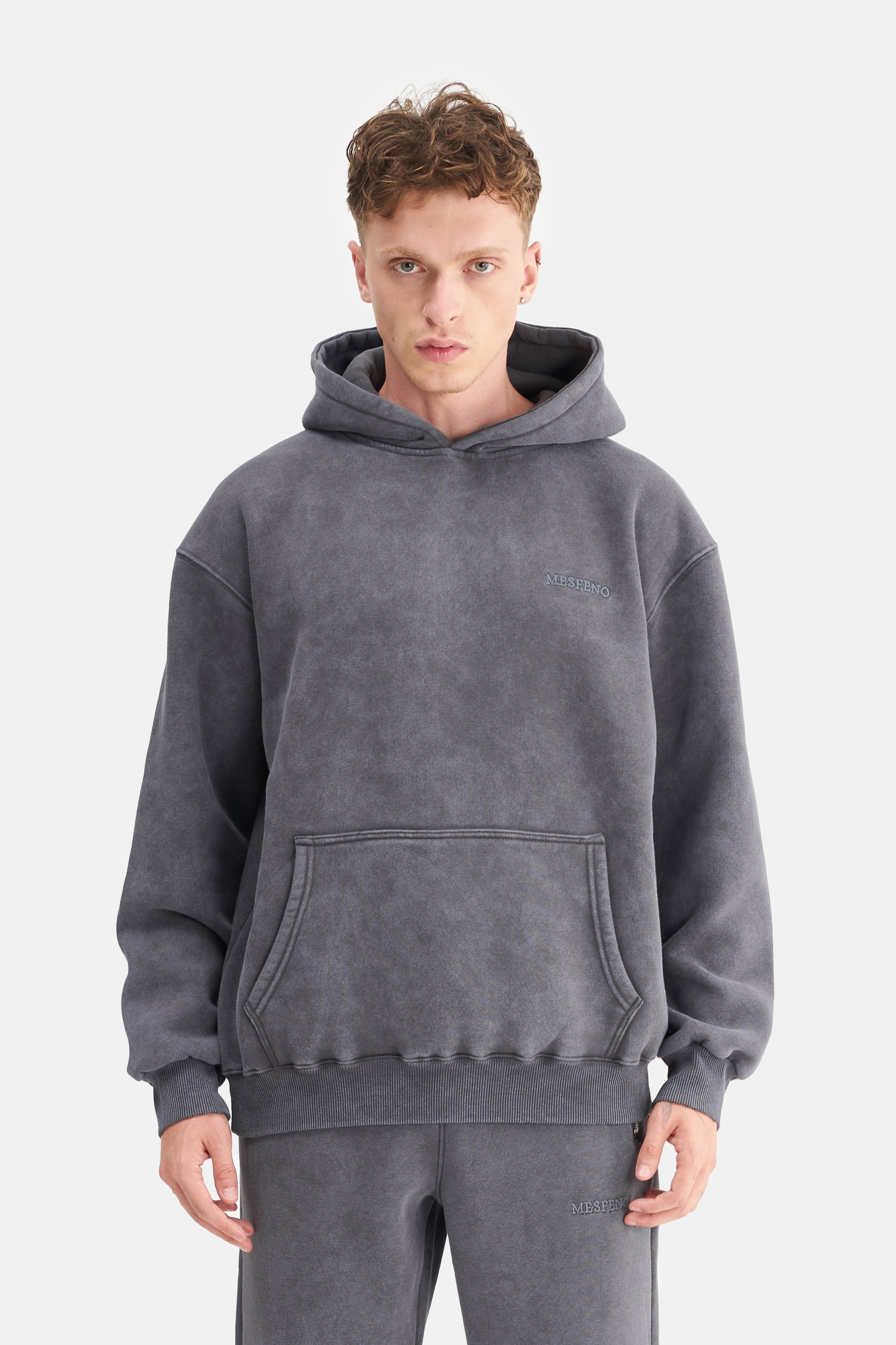 Mesfeno Men's Oversized Washed Embroidered Sweatshirt
