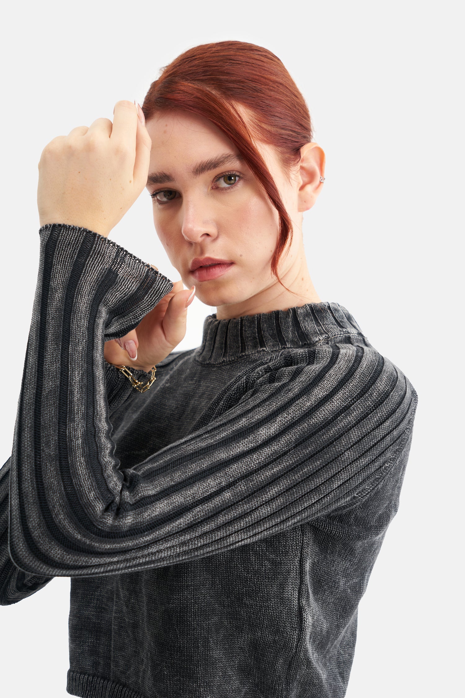 Mesfeno Women's Effect Washed Knit Crop Sweater