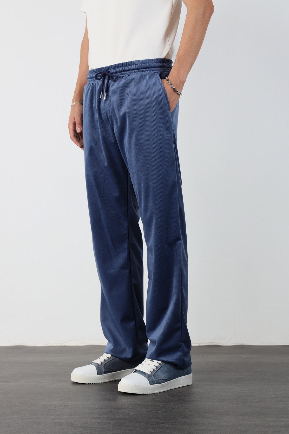 Thin Corduroy Baggy Trousers