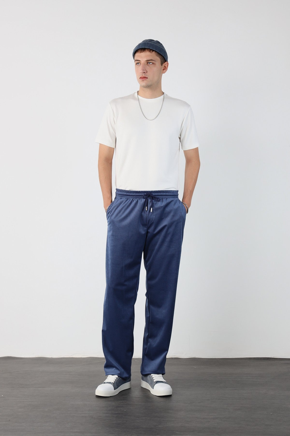 Thin Corduroy Baggy Trousers