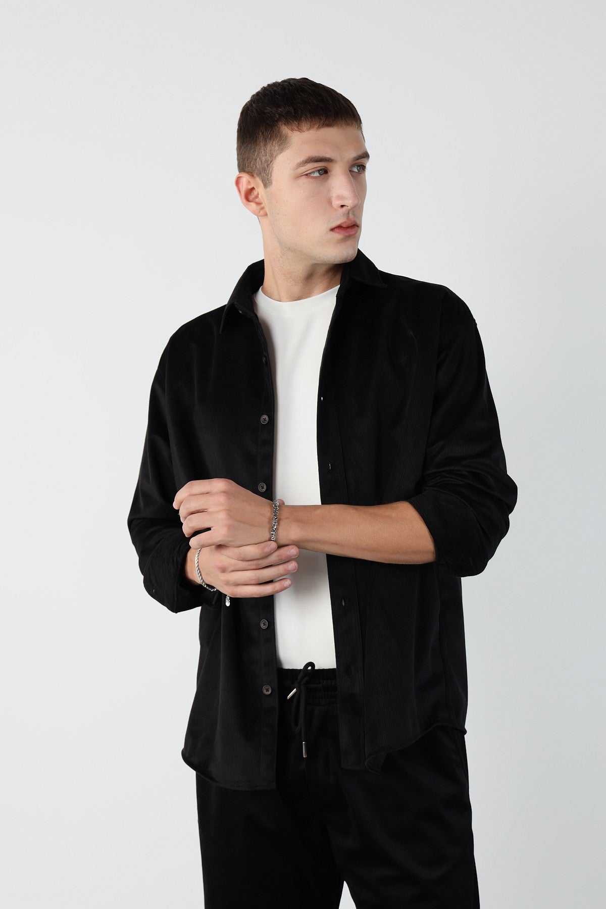 Thin Ribbed Oversize Velvet Shirt