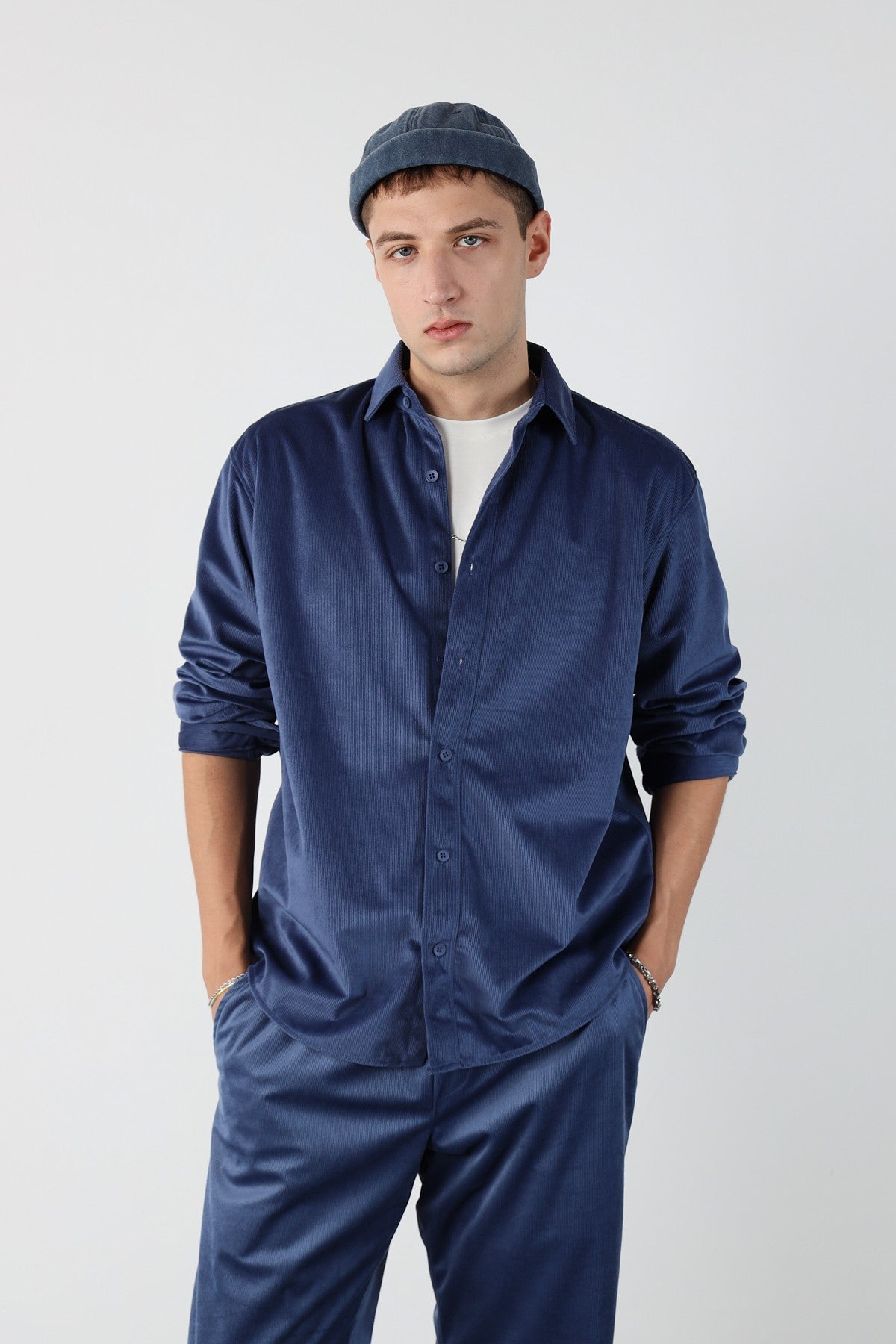 Thin Ribbed Oversize Velvet Shirt