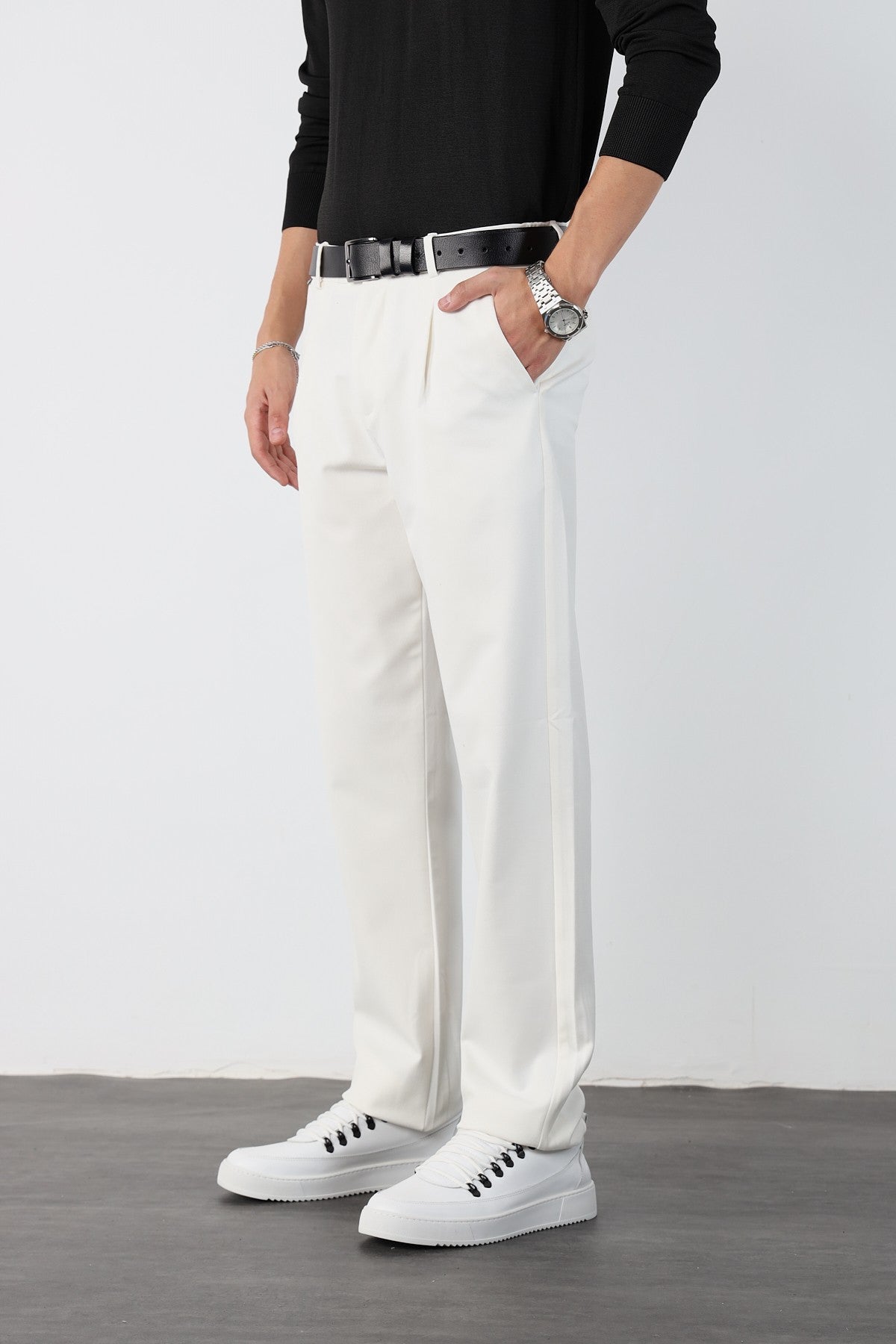 Single Pleated Elastic Waist Baggy Mens Fabric Trousers